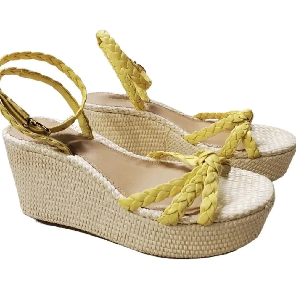 ✨️New✨️Antonio Melani leather wedge, Nwot,  size 7.5